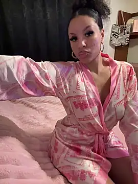 thatonelightskinn online show from February 21, 2025, 3:56 am