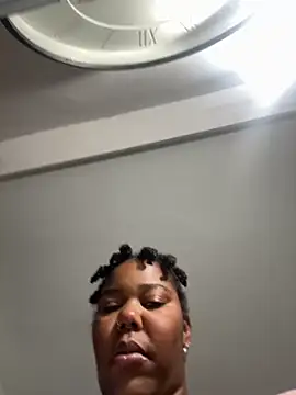 Goddess Nafeesha online show from November 10, 2025, 6:29 pm