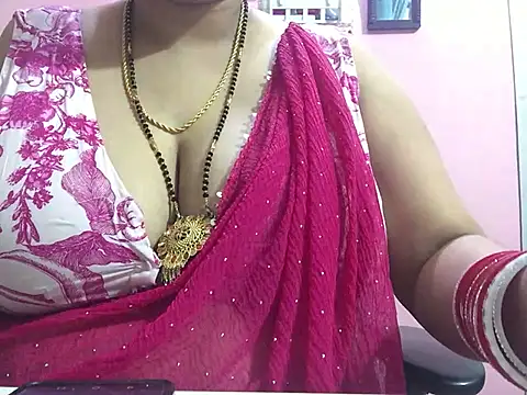 Snapshot of Desi_bhabhiii chatting on January 15, 2025, 6:01 am Desi bhabhiii online show from January 15, 2025, 6:01 am