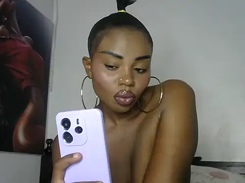 juicyblaqebony online show from September 9, 2025, 10:26 am