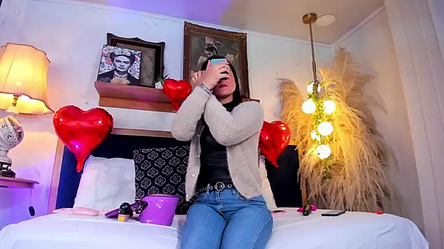 Alice milf  online show from January 29, 2025, 11:09 am