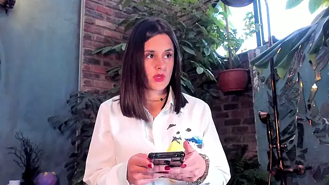 Alice milf  online show from March 13, 2025, 11:41 am