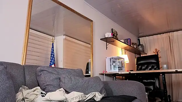 Alice milf  online show from October 10, 2025, 9:08 am