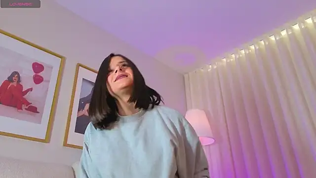 Snapshot of Alice_milf_ chatting on April 20, 2026, 11:57 am Alice milf online show from April 20, 2026, 11:57 am