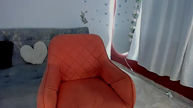 melody cute10 online show from October 13, 2025, 2:39 pm