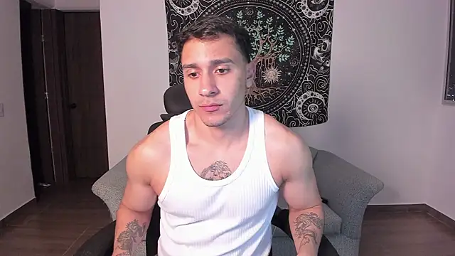 JayMarcos  online show from January 19, 2025, 11:43 pm