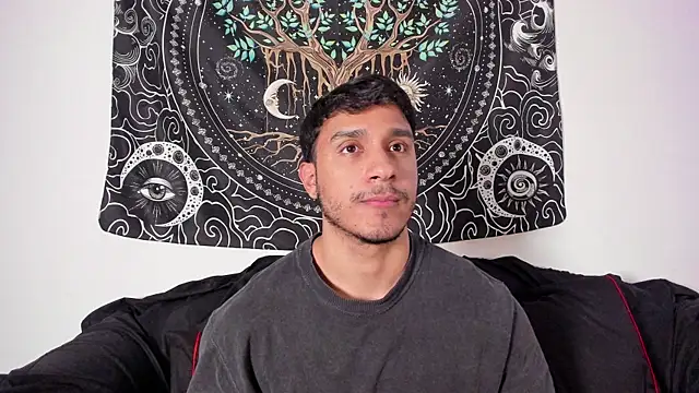 JayMarcos  online show from October 26, 2025, 10:47 pm