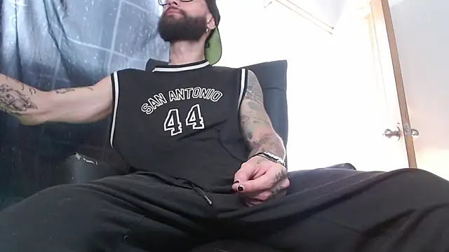 Snapshot of ren_stipee chatting on February 23, 2025, 8:44 pm ren stipee online show from February 23, 2025, 8:44 pm