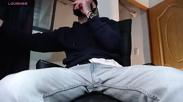 Snapshot of ren_stipee chatting on February 26, 2025, 2:15 am ren stipee online show from February 26, 2025, 2:15 am