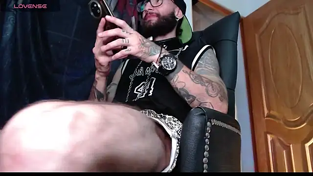 Snapshot of ren_stipee chatting on March 20, 2025, 6:08 am ren stipee online show from March 20, 2025, 6:08 am