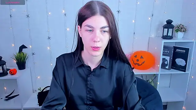 toooyour online show from October 30, 2025, 9:59 pm