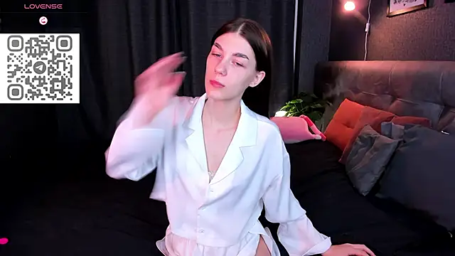 toooyour online show from November 13, 2025, 12:20 am