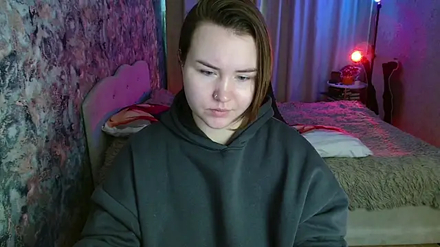 Jenny Fox online show from February 10, 2026, 3:54 am