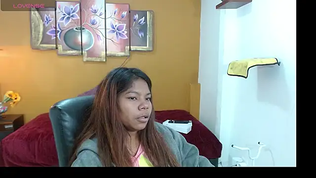 Laurizolson online show from December 7, 2024, 2:09 am