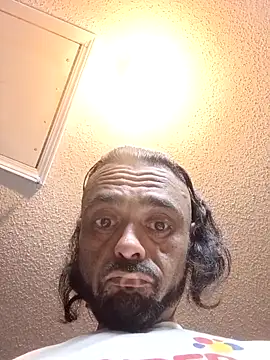 C8L3U online show from April 15, 2026, 7:37 am