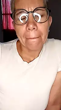 Snapshot of luz_bella chatting on December 16, 2024, 10:40 am luz bella online show from December 16, 2024, 10:40 am