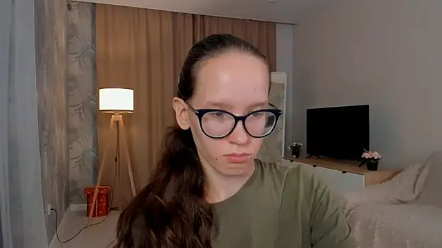 BettyBrowni online show from September 9, 2025, 4:06 pm