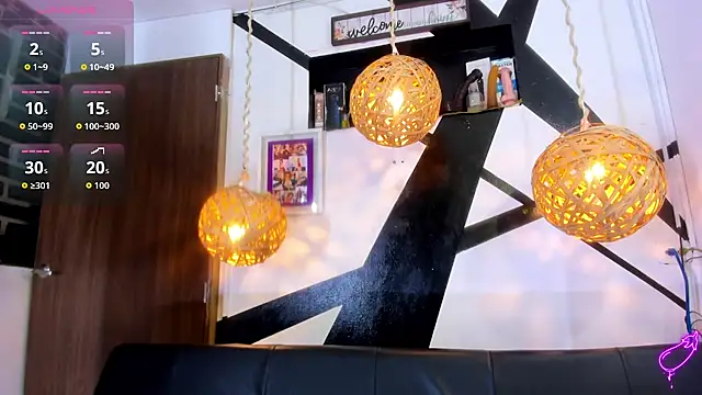 victoria aleia  online show from November 8, 2025, 11:03 pm