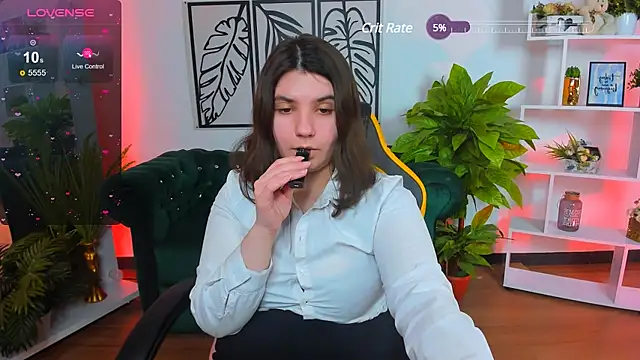 Viola  Shy online show from March 5, 2025, 12:27 am