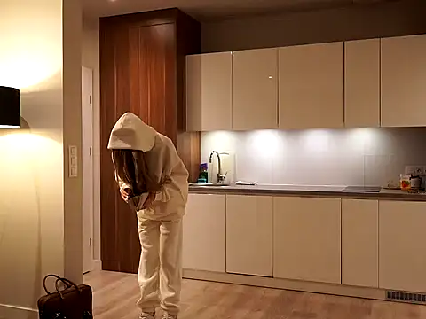 BARBIE 22888 online show from October 30, 2025, 9:15 pm