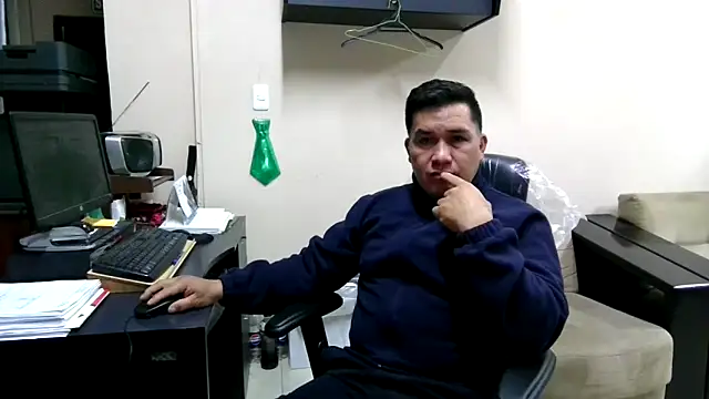 ferchoDC78 online show from April 2, 2026, 4:10 am