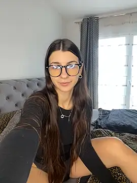 Wildberry  online show from January 3, 2025, 1:25 pm