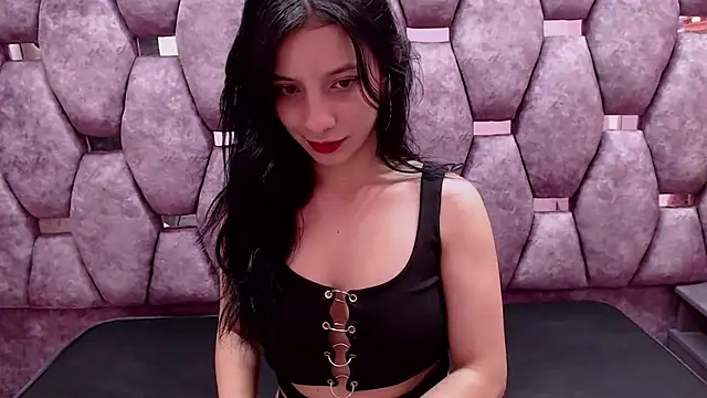 ChloeRosey online show from January 7, 2025, 11:24 pm