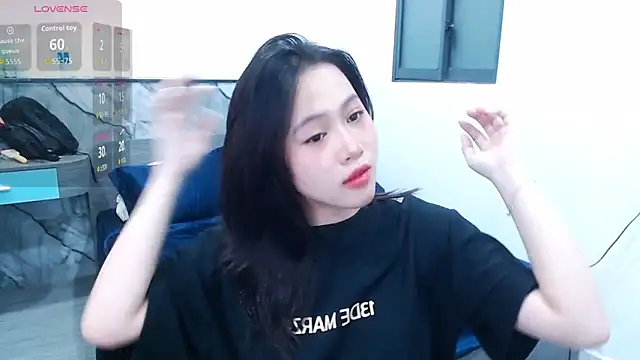 Lin SiYee online show from October 30, 2025, 12:17 pm