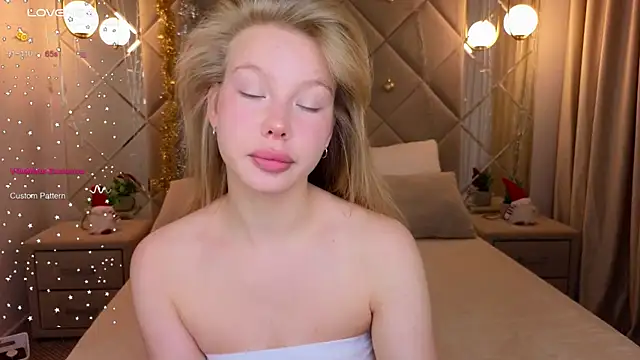 Sarra Cooper online show from January 8, 2025, 1:21 am