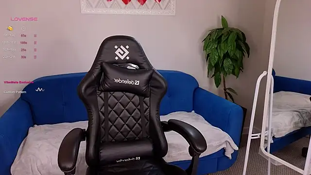 Sarra Cooper online show from February 20, 2025, 1:03 am