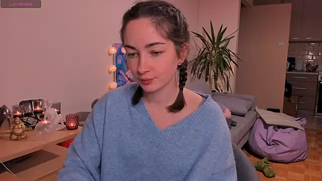 Snapshot of cClandesTina chatting on December 12, 2024, 8:32 pm cClandesTina online show from December 12, 2024, 8:32 pm