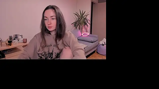 Snapshot of cClandesTina chatting on December 15, 2024, 10:04 pm cClandesTina online show from December 15, 2024, 10:04 pm