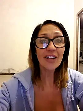 JasmineNoir2 online show from January 9, 2025, 5:33 pm