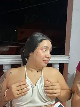 Pretty Isadora online show from February 2, 2025, 1:23 am