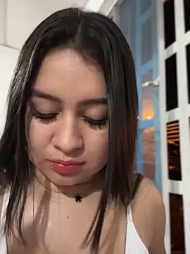 Pretty Isadora online show from September 23, 2025, 11:30 pm