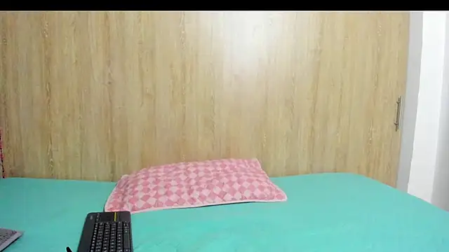 on tefa online show from March 25, 2026, 9:21 pm