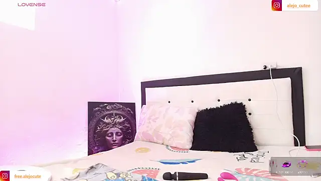 alejo cute online show from January 5, 2025, 5:09 pm