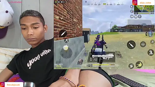 alejo cute online show from February 10, 2025, 4:25 pm