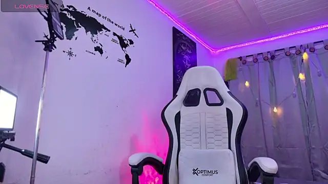 alejo cute online show from January 17, 2026, 9:51 pm