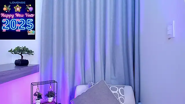 Lucyortiz  online show from January 24, 2025, 7:07 pm