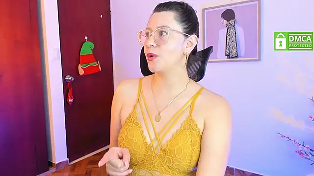 Snapshot of Chanelll_Taylorr_ chatting on December 28, 2024, 12:35 pm Chanelll Taylorr  online show from December 28, 2024, 12:35 pm