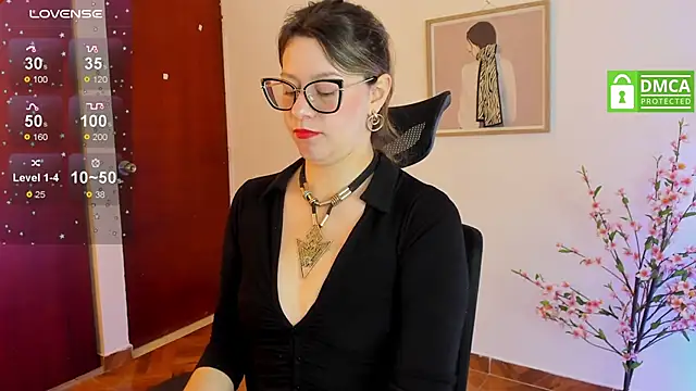 Snapshot of Chanelll_Taylorr_ chatting on February 2, 2025, 12:35 pm Chanelll Taylorr  online show from February 2, 2025, 12:35 pm