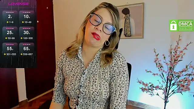 Snapshot of Chanelll_Taylorr_ chatting on February 11, 2025, 9:42 am Chanelll Taylorr  online show from February 11, 2025, 9:42 am