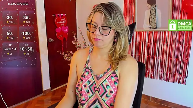 Snapshot of Chanelll_Taylorr_ chatting on February 19, 2025, 4:22 pm Chanelll Taylorr  online show from February 19, 2025, 4:22 pm