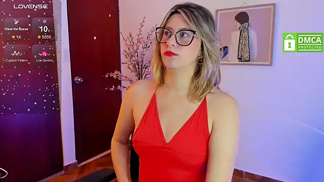 Snapshot of Chanelll_Taylorr_ chatting on March 7, 2025, 3:18 pm Chanelll Taylorr  online show from March 7, 2025, 3:18 pm