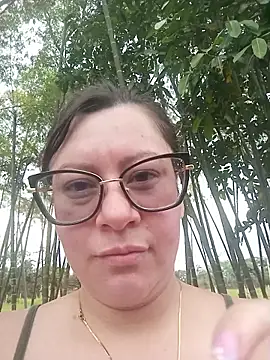 Chanelll Taylorr  online show from April 3, 2026, 2:37 pm