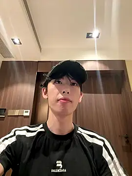 1a1a1alll online show from September 15, 2025, 2:06 pm