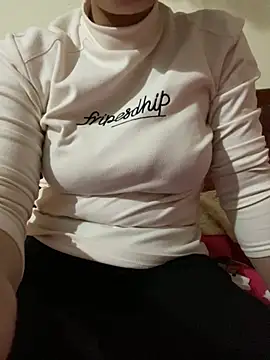 Milk Mom99 online show from December 19, 2024, 5:51 am