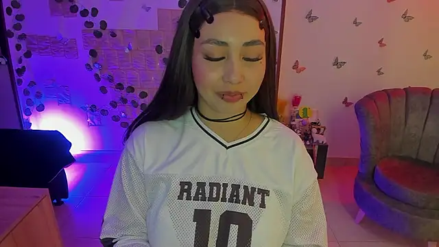 Fiore Sanz  online show from March 17, 2026, 3:00 am