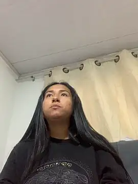 luna asss online show from September 18, 2025, 3:03 pm